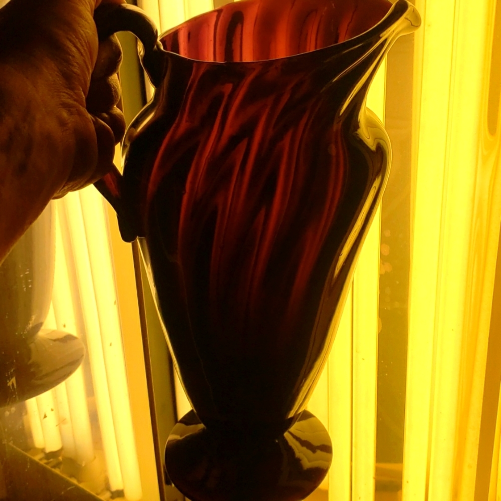 Stunning Amethyst Glass Mouthblown Pitcher. - Picture 1 of 9